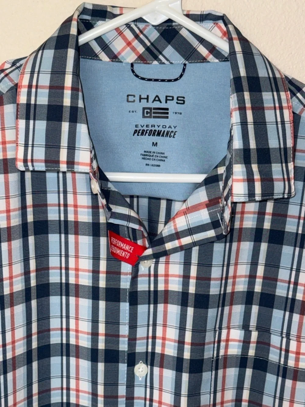 Chaps Everyday Performance button down, Size Medium - Picture 3 of 8